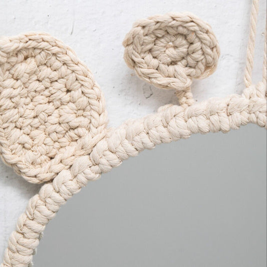 35cm Woven Giraffe Mirror - Unique Animal-Themed Wall Decor for Kids and Home - BerPar