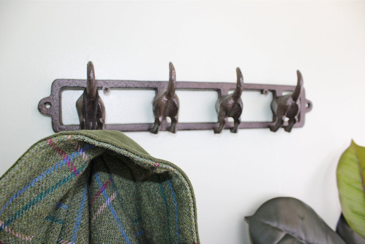 Rustic Cast Iron Wall Hooks, Dogs Tail - BerPar