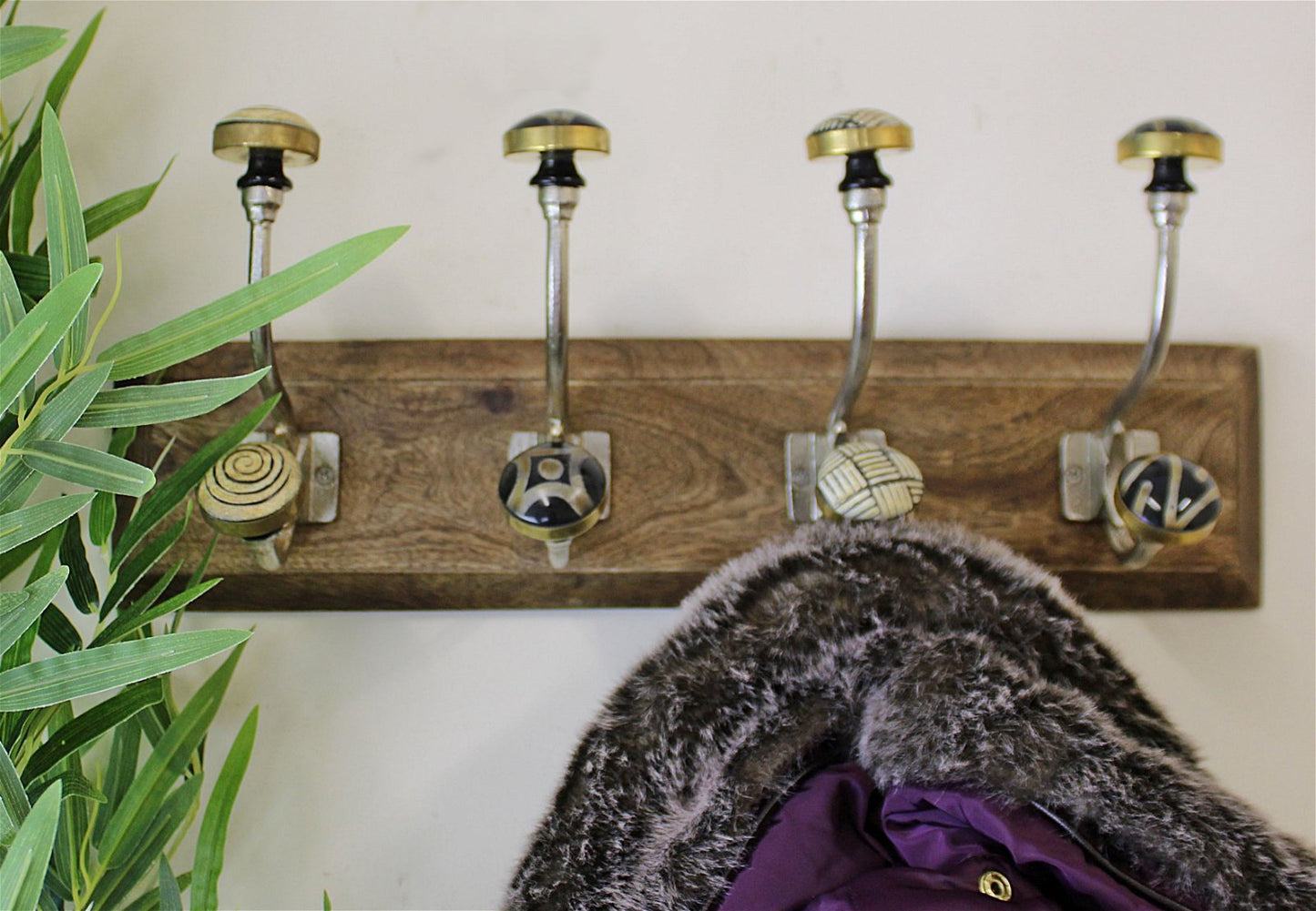 4 Double Ceramic Gold & Black Coat Hooks On Wooden Base