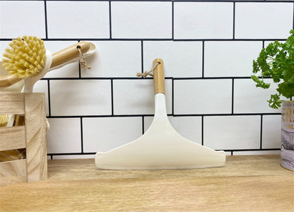 Cream Scraper with Bamboo Wooden Handle