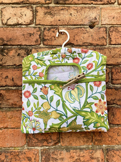 Green Sussex Peg Bag