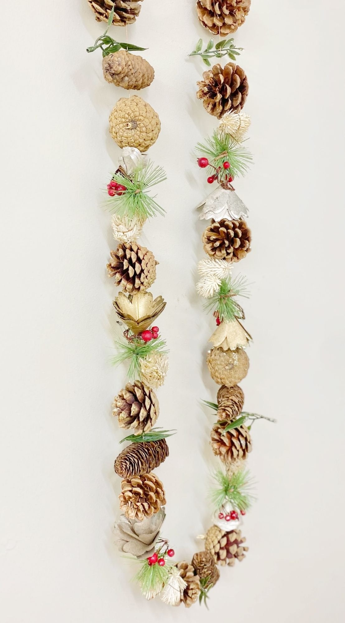 Fir Cone Botanical Christmas Garland 150cm