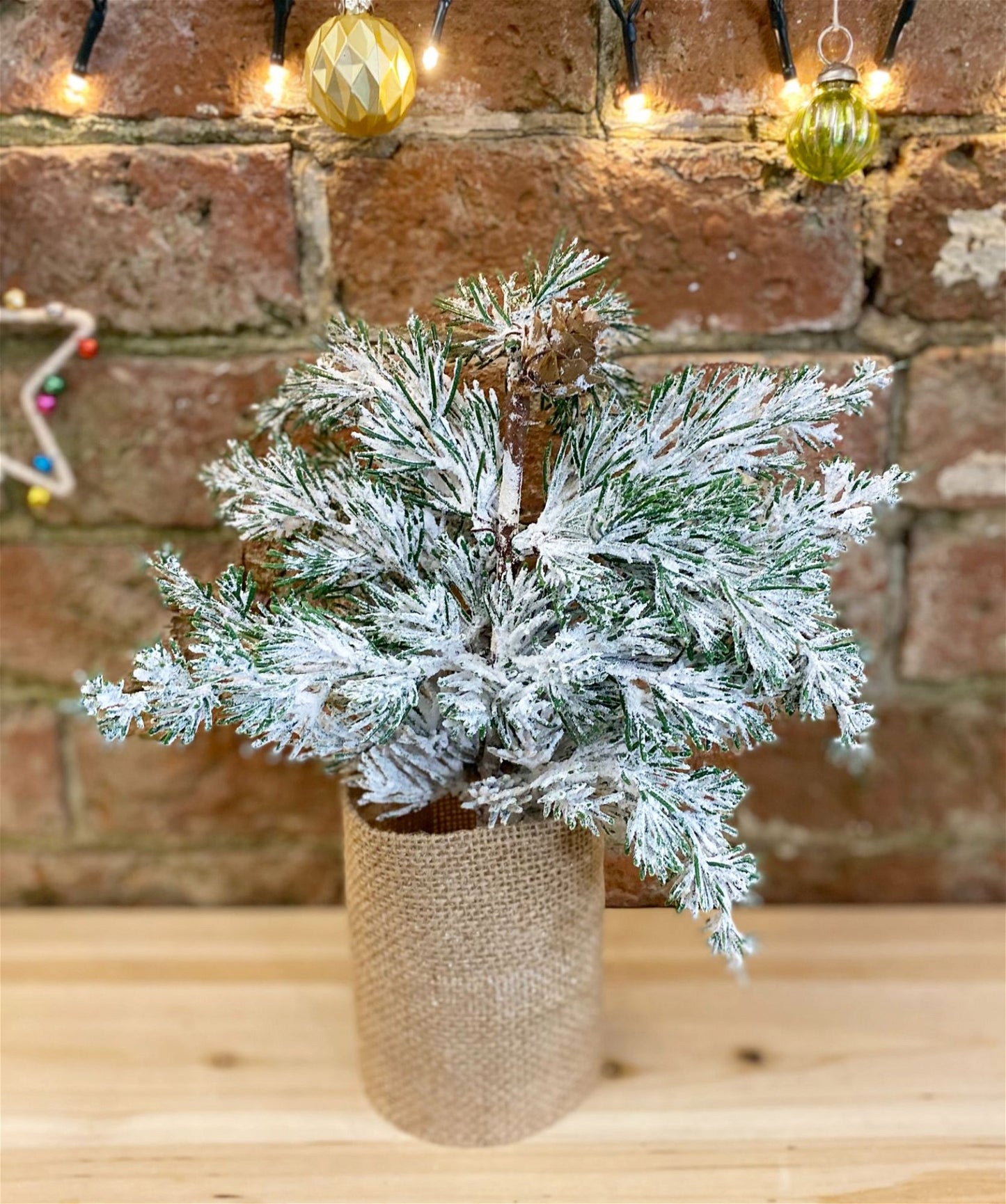 Christmas Tree With Pinecones 40cm