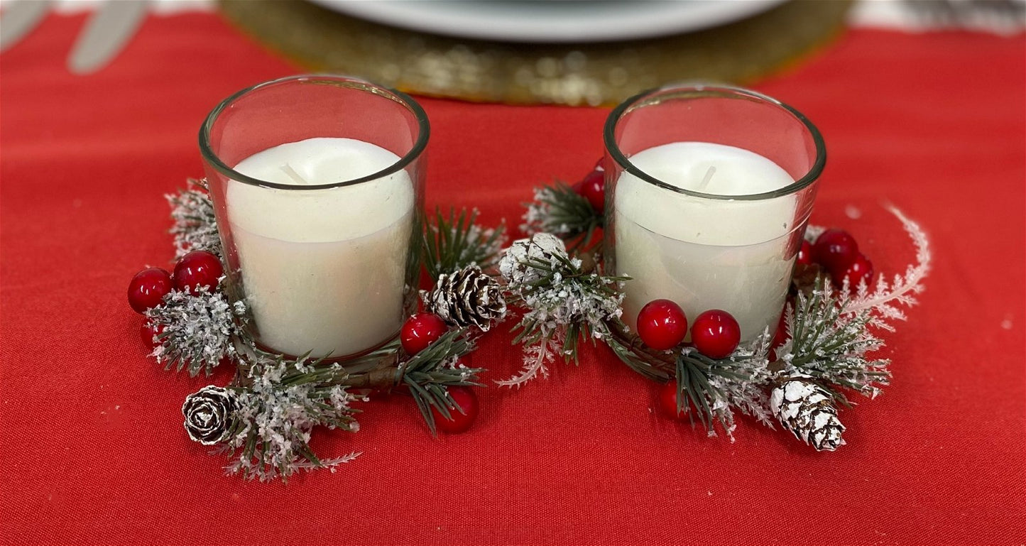 White Set Of 2 Candle Pots With Wreath