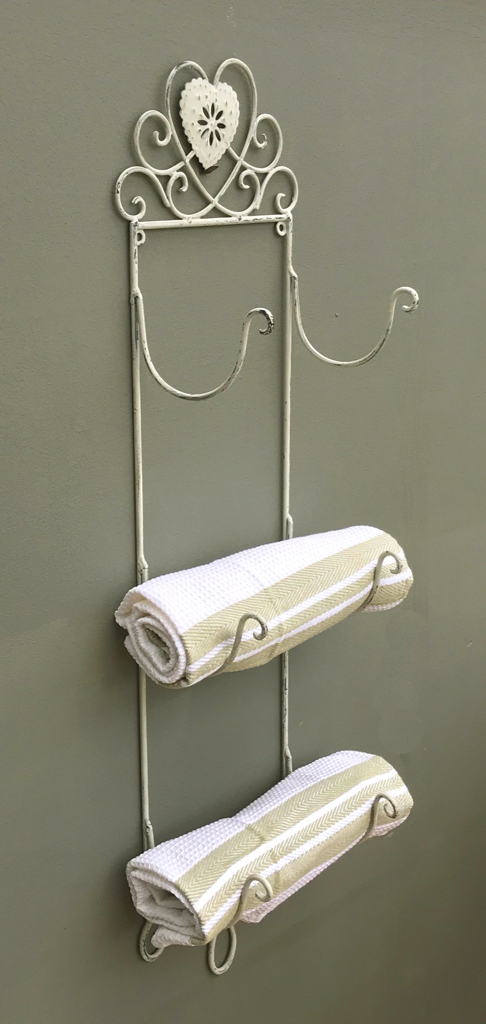 Grey Heart Wall Mounted 3 Towel Holder